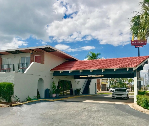 Red Carpet Inn Kissimmee image 1